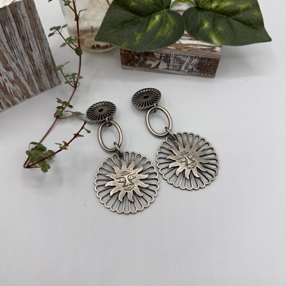 Vintage Large Sun Disc Silver Pewter Style Dangle Clip On Earrings